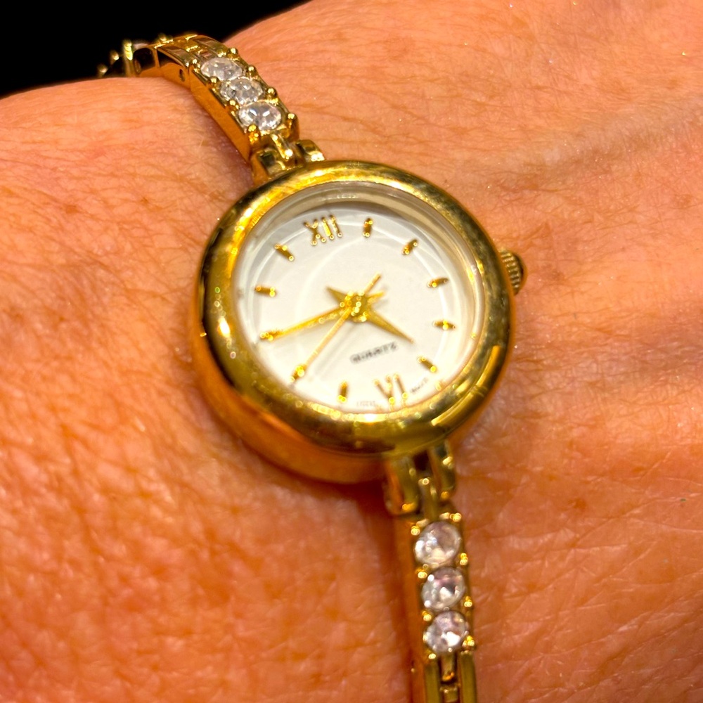 Avon Gold-toned & Rhinestone Women's Quartz Watch - Picture 4 of 5
